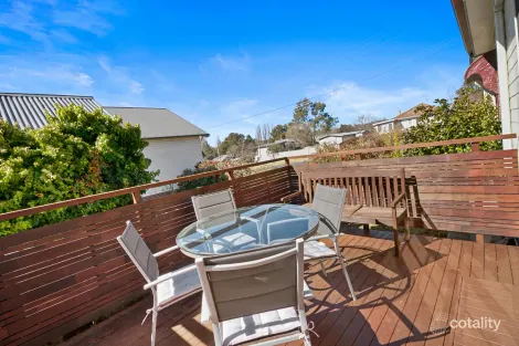 Property photo of 27 Queen Street Uralla NSW 2358