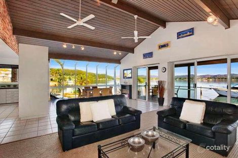 Property photo of 96 Helmsman Boulevard St Huberts Island NSW 2257
