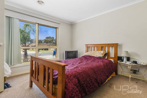 Property photo of 2/43 Smoult Drive Kurunjang VIC 3337