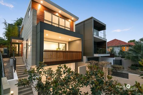 12 Kanumbra St, Coorparoo, QLD 4151