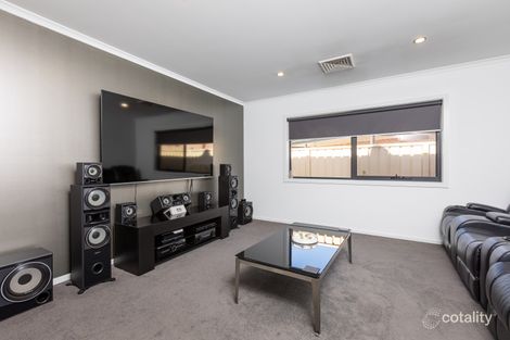 Property photo of 15 Lavender Rise Red Cliffs VIC 3496