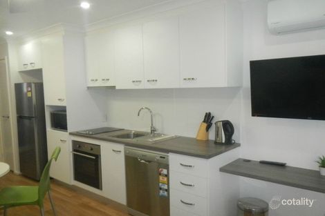 Property photo of 2/36 Wallen Street Miles QLD 4415