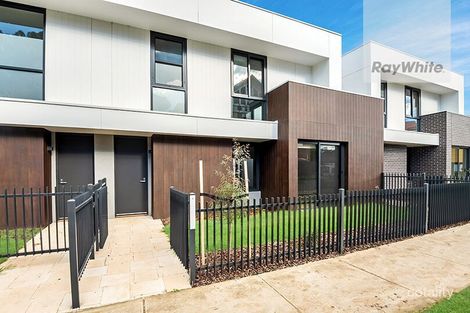 Property photo of 4 Nova Circuit Bundoora VIC 3083