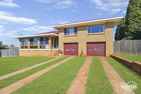 Property photo of 208 Alderley Street Centenary Heights QLD 4350