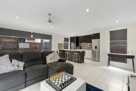 Property photo of 89 Scarborough Circuit Blacks Beach QLD 4740