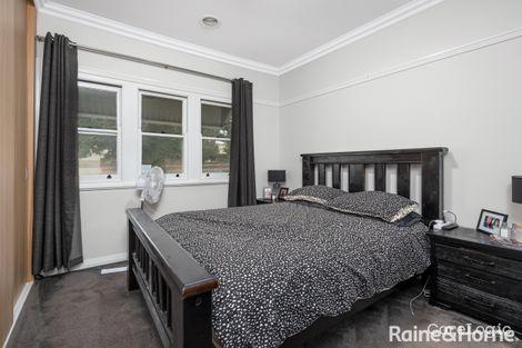 Property photo of 32 Croaker Street Turvey Park NSW 2650