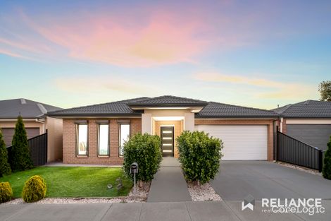 Property photo of 18 Freemont Circuit Truganina VIC 3029