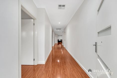 Property photo of 18 Freemont Circuit Truganina VIC 3029