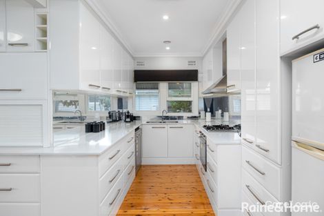 Property photo of 32 Croaker Street Turvey Park NSW 2650