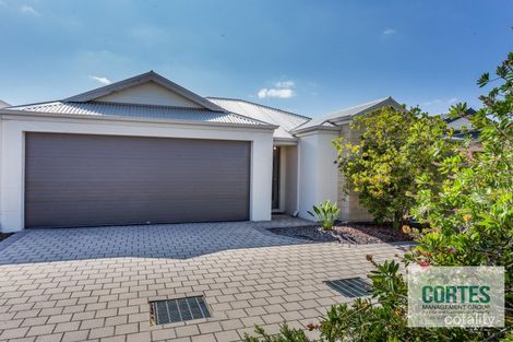 4/25 Peppermint Gdns, Aubin Grove, WA 6164