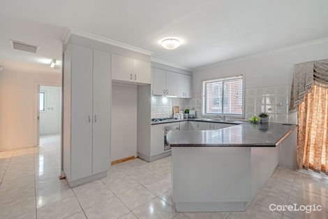 Property photo of 10 Stillwell Crescent Roxburgh Park VIC 3064