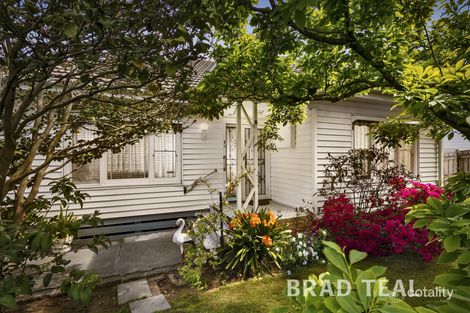 Property photo of 18 Beatrice Avenue Aberfeldie VIC 3040