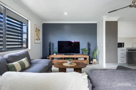 Property photo of 22/29 St Anthony Drive Alexandra Hills QLD 4161