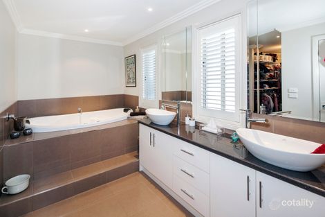 Property photo of 33 Wensleydale Drive Alfredton VIC 3350