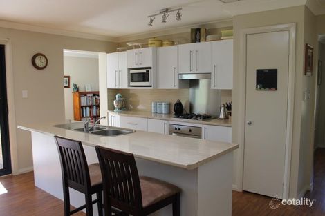 Property photo of 10 Redgum Place Narromine NSW 2821