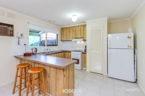 Property photo of 4 Farrer Close Cranbourne VIC 3977