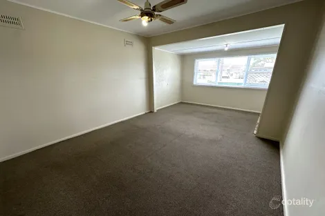 Property photo of 30 Woolana Avenue Budgewoi NSW 2262