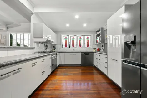 Property photo of 8 Dalgety Street Stratford QLD 4870