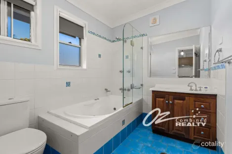 Property photo of 121 Macleans Point Road Sanctuary Point NSW 2540