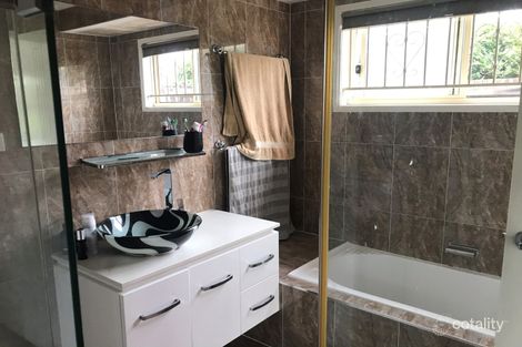 Property photo of 125 Mackellar Drive Boronia Heights QLD 4124