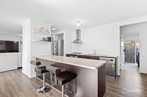 Property photo of 52 Yellow Gum Way Manor Lakes VIC 3024
