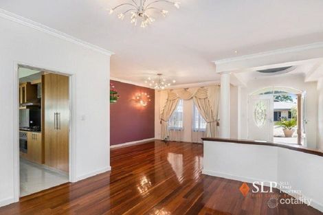Property photo of 12 Gillen Way Success WA 6164