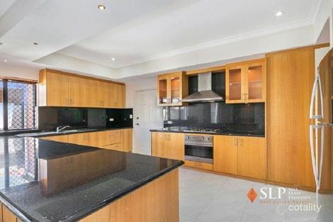 Property photo of 12 Gillen Way Success WA 6164