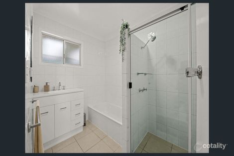 Property photo of 11 Debra Street Centenary Heights QLD 4350