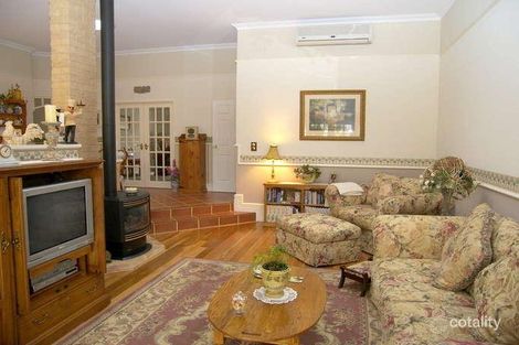 Property photo of 18 Heysen Crest Woodvale WA 6026