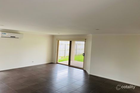 Property photo of 3 Beaumont Drive Pimpama QLD 4209
