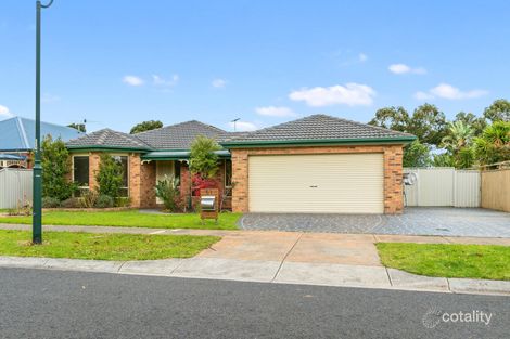 Property photo of 61 Hartland Circuit Pakenham VIC 3810