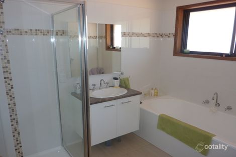 Property photo of 15 Adelaide Crescent Echuca VIC 3564