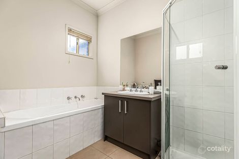 Property photo of 5/17 Crestmont Drive Melton South VIC 3338