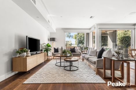 Property photo of 3/2 Avard Court Berwick VIC 3806