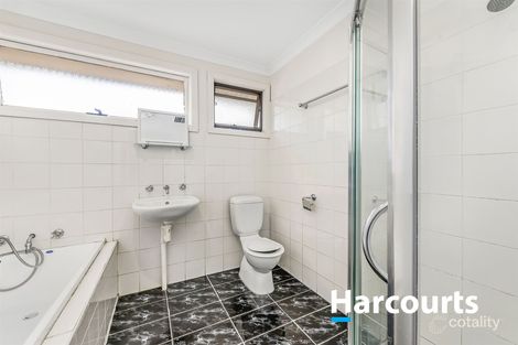 Property photo of 14 Marsden Court Cranbourne North VIC 3977