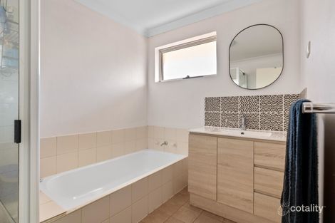 Property photo of 21 O'Connor Way West Lamington WA 6430