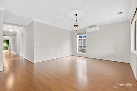 Property photo of 13 Ellaroo Circuit Clyde North VIC 3978