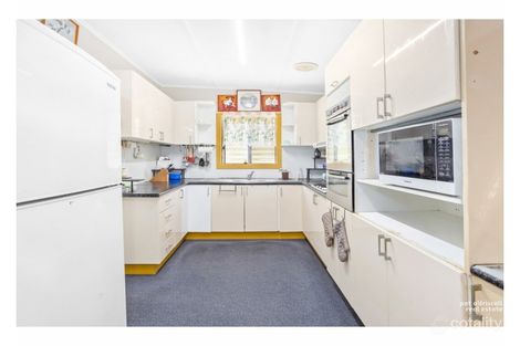 Property photo of 60 Limpus Avenue Keppel Sands QLD 4702