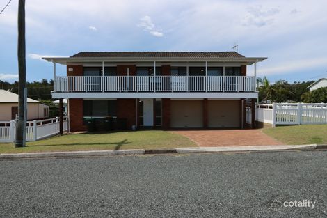 Property photo of 22 Elizabeth Street Harrington NSW 2427