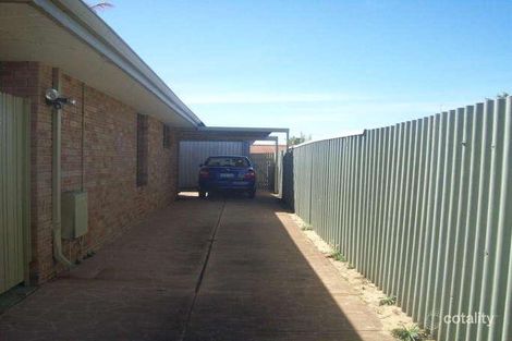 61 Gillett Dr, Kardinya, WA 6163