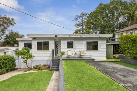 Property photo of 38 Platypus Road Berkeley Vale NSW 2261