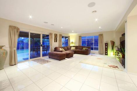 Property photo of 7 Banyalla Place Rowville VIC 3178