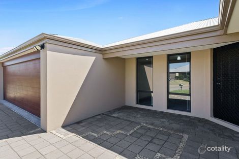 Property photo of 5 Hoyton Close Ellenbrook WA 6069