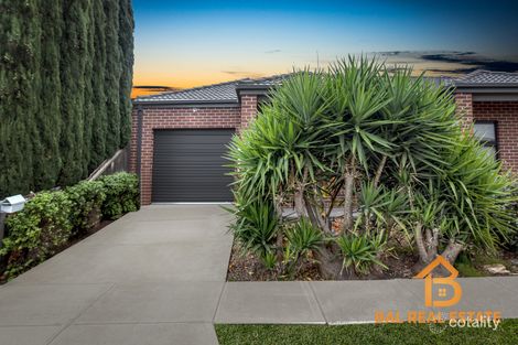Property photo of 1/23 Starflower Way Truganina VIC 3029