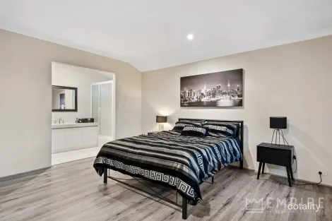 Property photo of 7 Plane Tree Grove O'Connor WA 6163