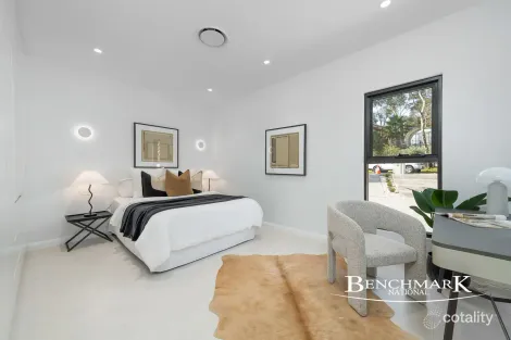 Property photo of 21 Bingara Drive Sandy Point NSW 2172