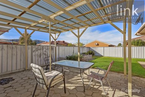 Property photo of 2/508 Iluka Crescent Lavington NSW 2641