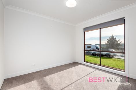 Property photo of 12 Beavis Place Llanarth NSW 2795