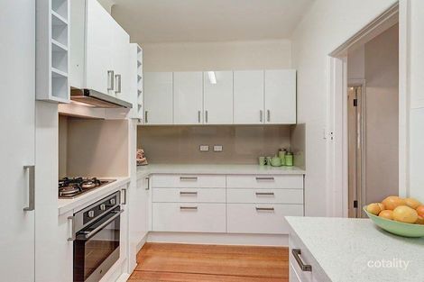 Property photo of 1/61 Maltravers Road Ivanhoe East VIC 3079