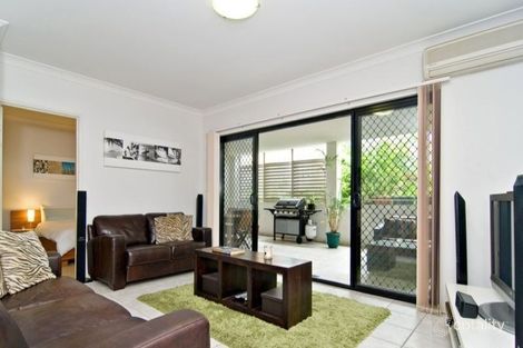 Property photo of 2/550 Sandgate Road Clayfield QLD 4011